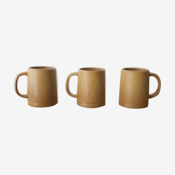 Sandstone cups