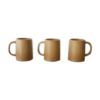 Sandstone cups