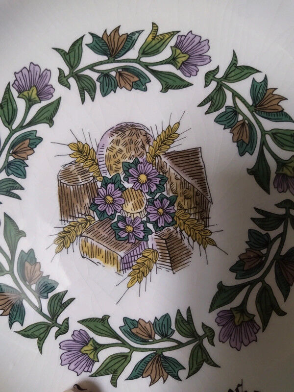 10 Gien cheese plates