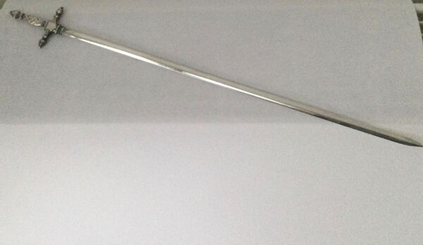 Ouvre lettre coupe papier