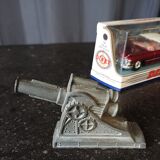 Lot Dinky Toys Mercedes et Cadillac et canon Crescent Toys