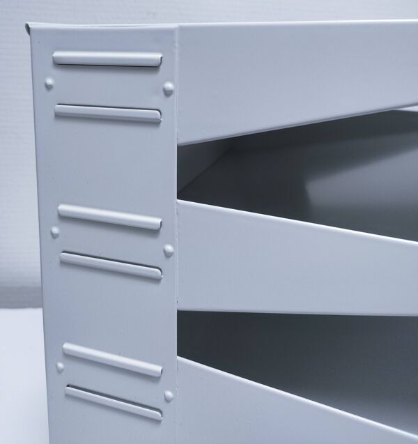 étagère industrielle métal laqué design années 90