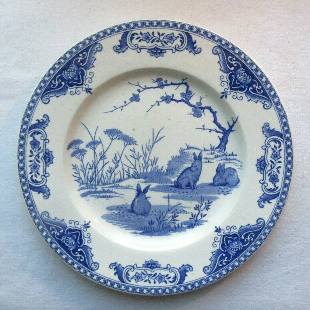 Gien art nouveau plate, blue décor, night animals