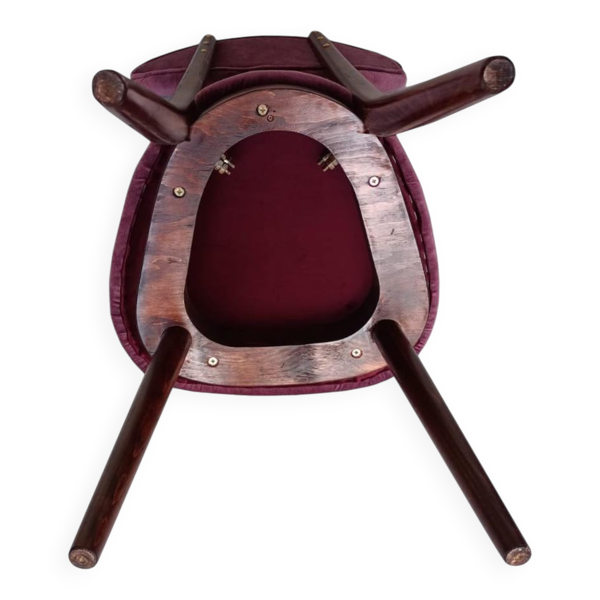 Chaise cœur Mid-Century en velours prune et bois de hêtre, Pologne, 1960s