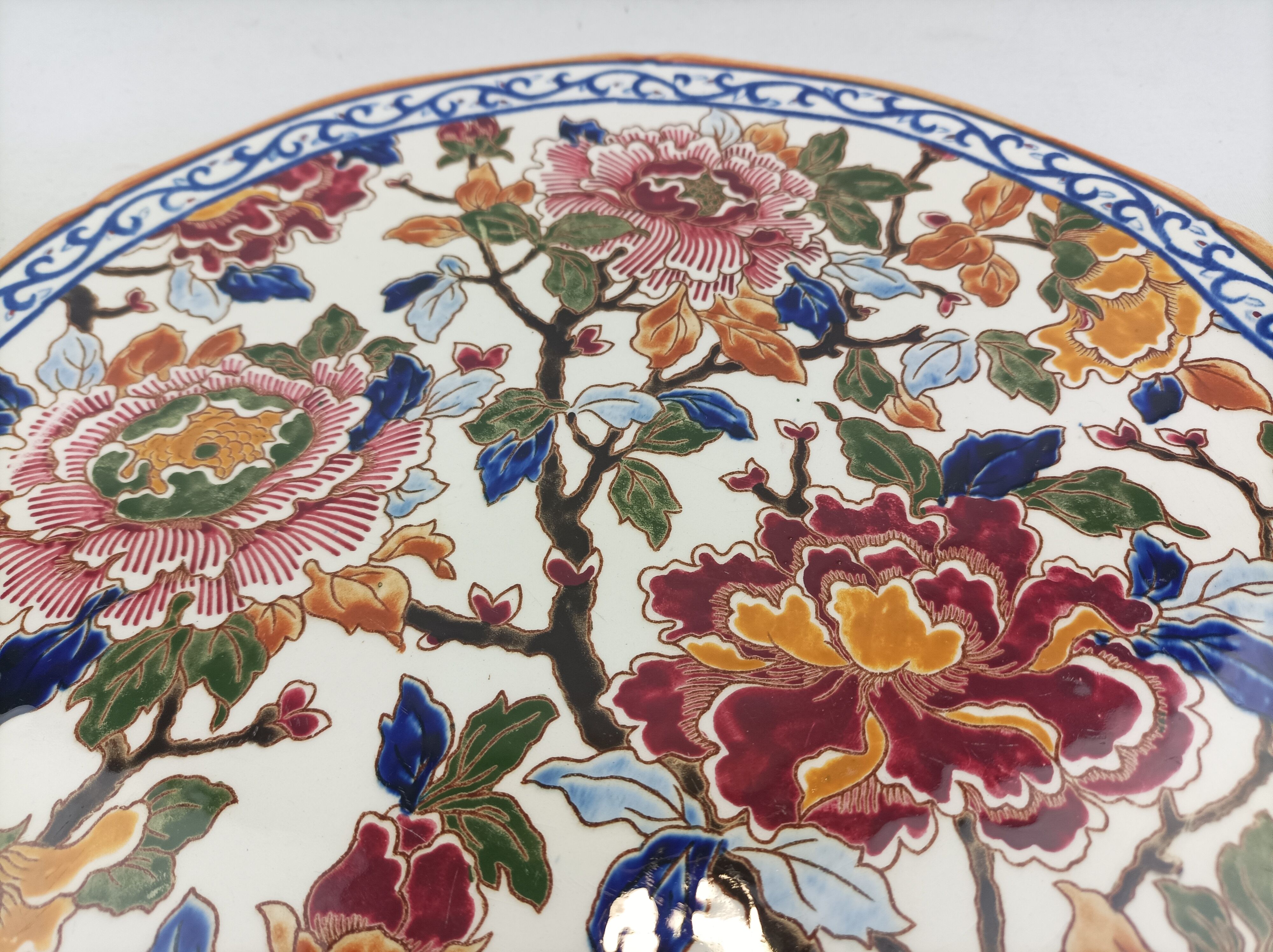 Dish Gien model peony