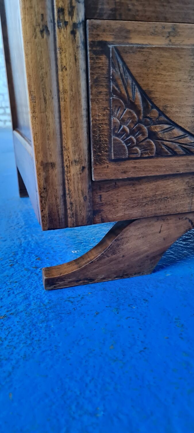 Oak art deco chest of drawers