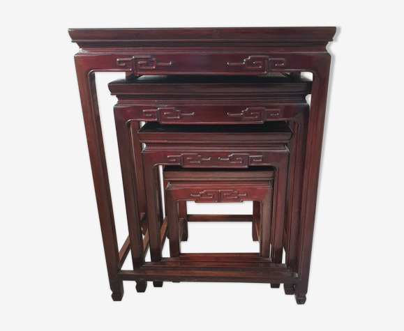 Table gigogne