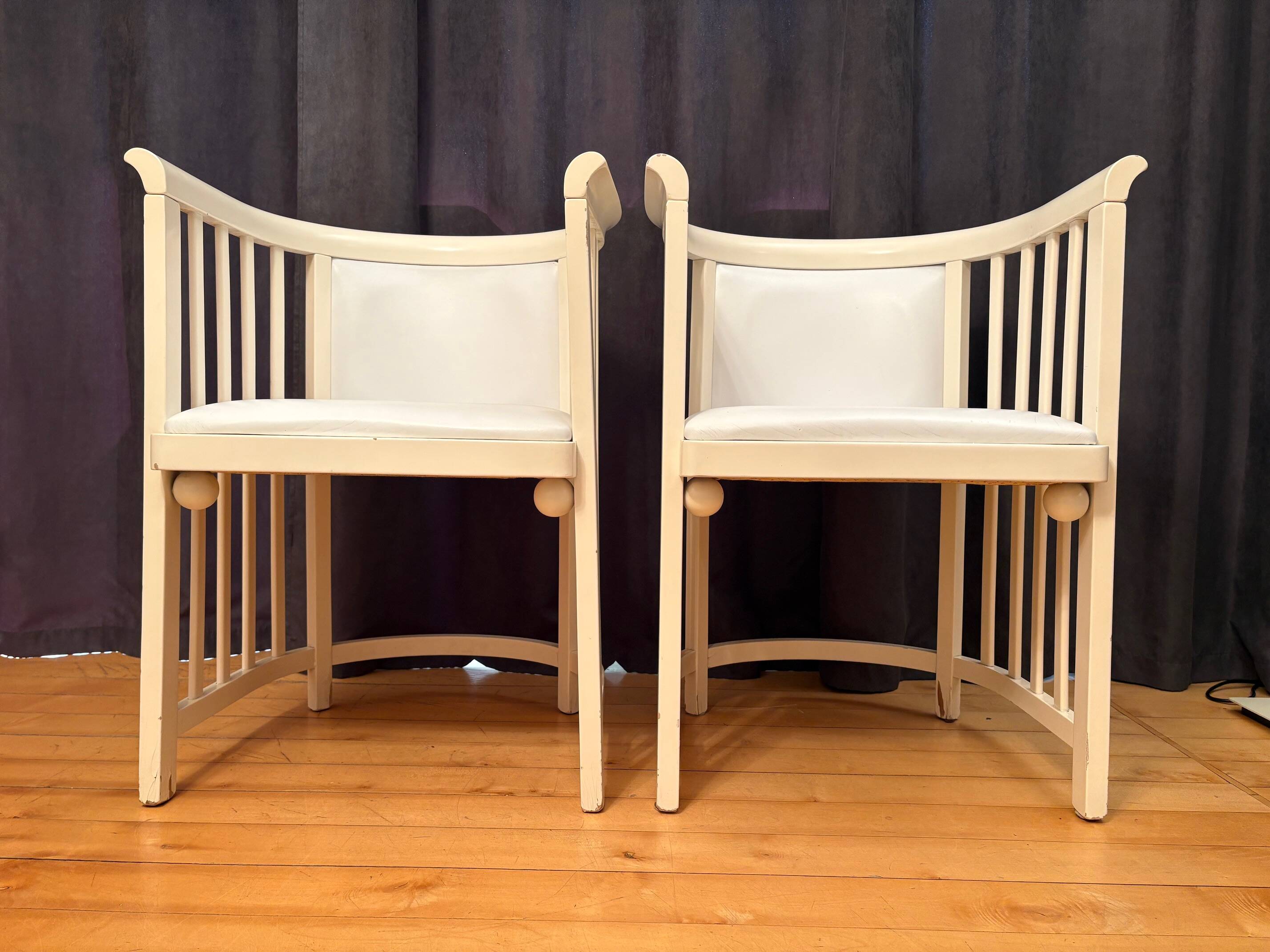 Pair of armchairs designed by Josef Hoffmann for Cabaret Fledermaus, Austri
