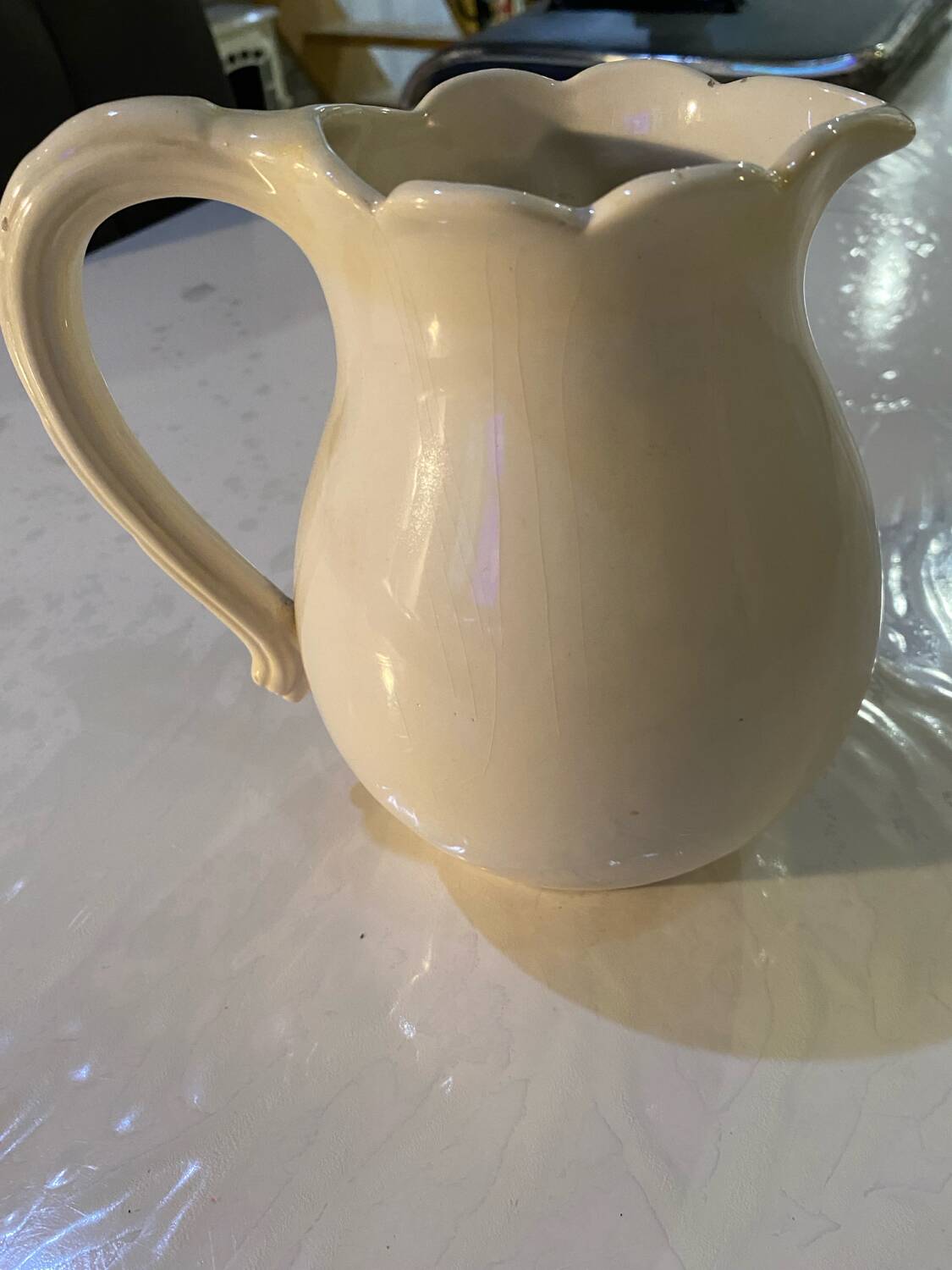 Carafe, barbotine vintage
