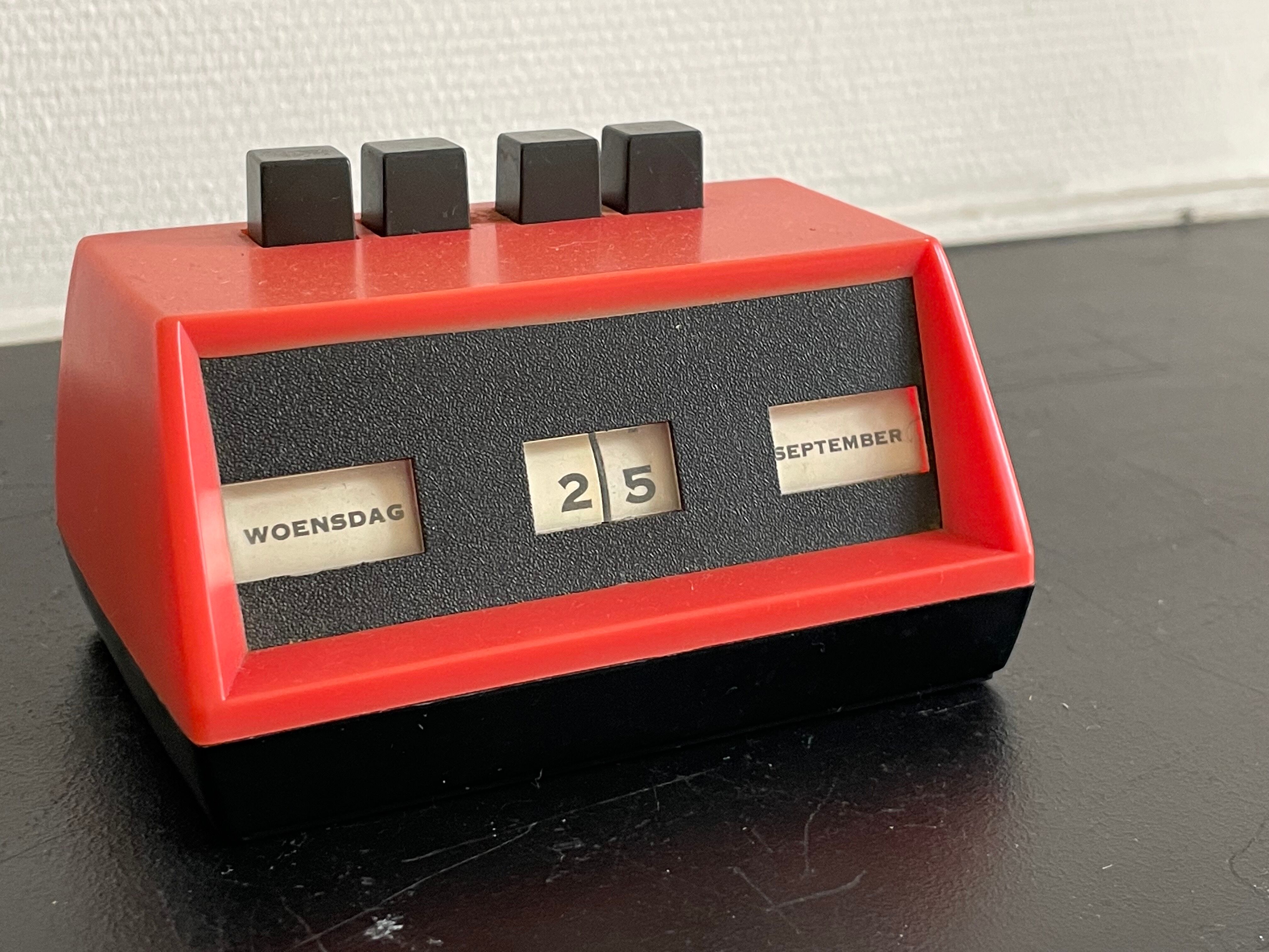 Petit calendrier de bureau space age 1970 seventies vintage