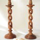 Paire de bougeoirs en bois torsadé et laiton vintage