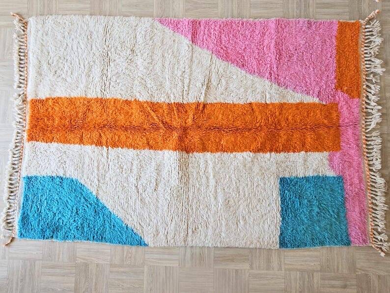 Handmade natural wool rug, size 100 x 200 cm