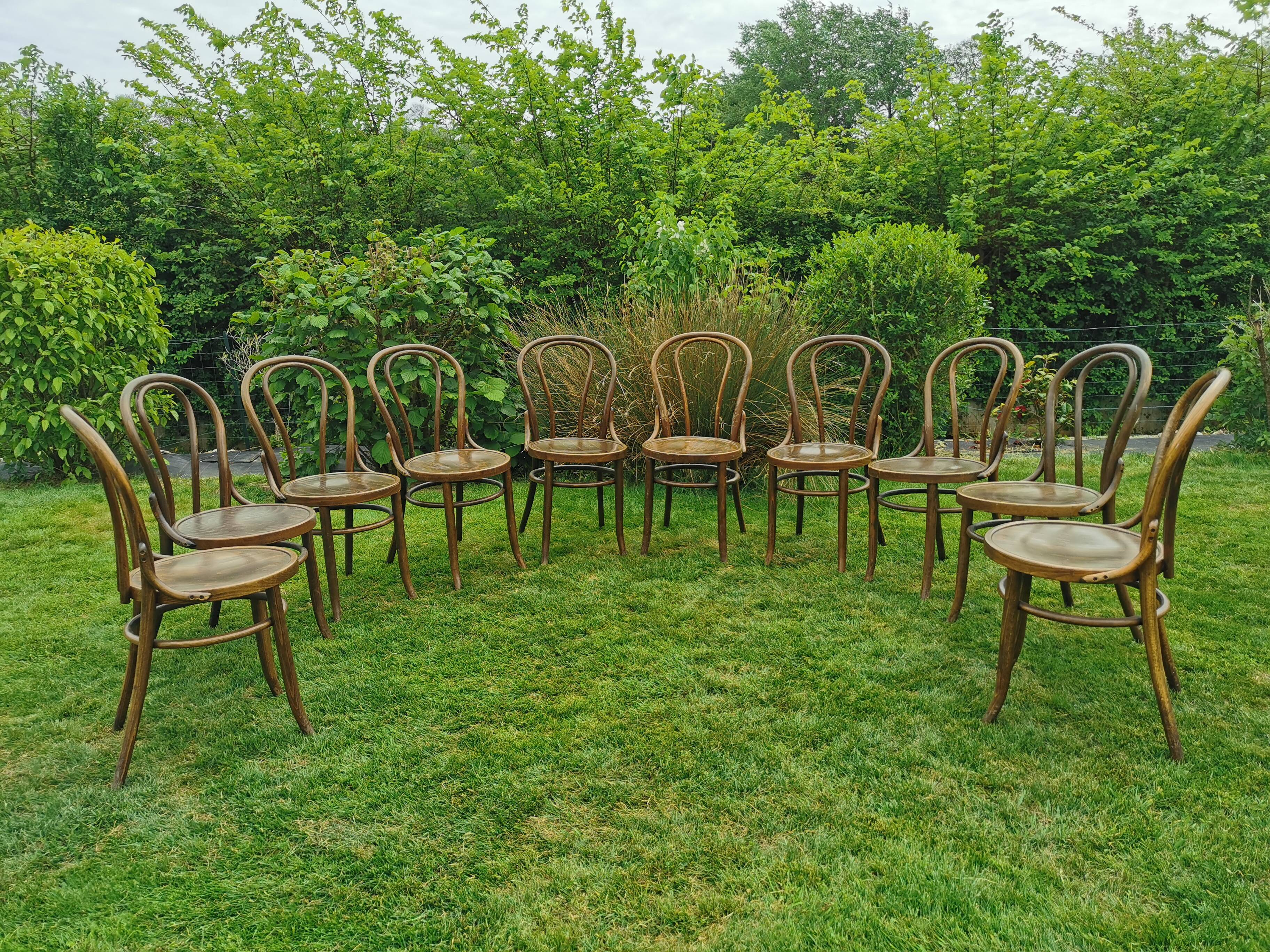 Set of 10 bistro chairs