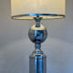 Lampe en métal chromé années 1970