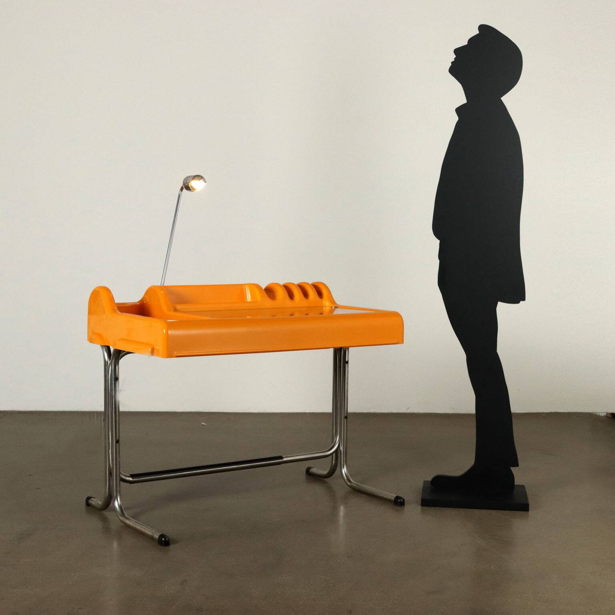 Orix desk by Vittorio Parigi & Nani Prina - Yellow version, Molteni&Co. production, 1970s