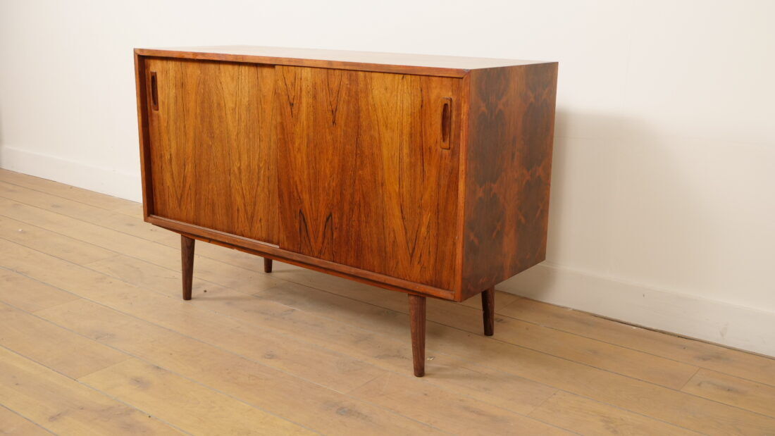 Vintage sideboard | Rosewood | Sliding doors