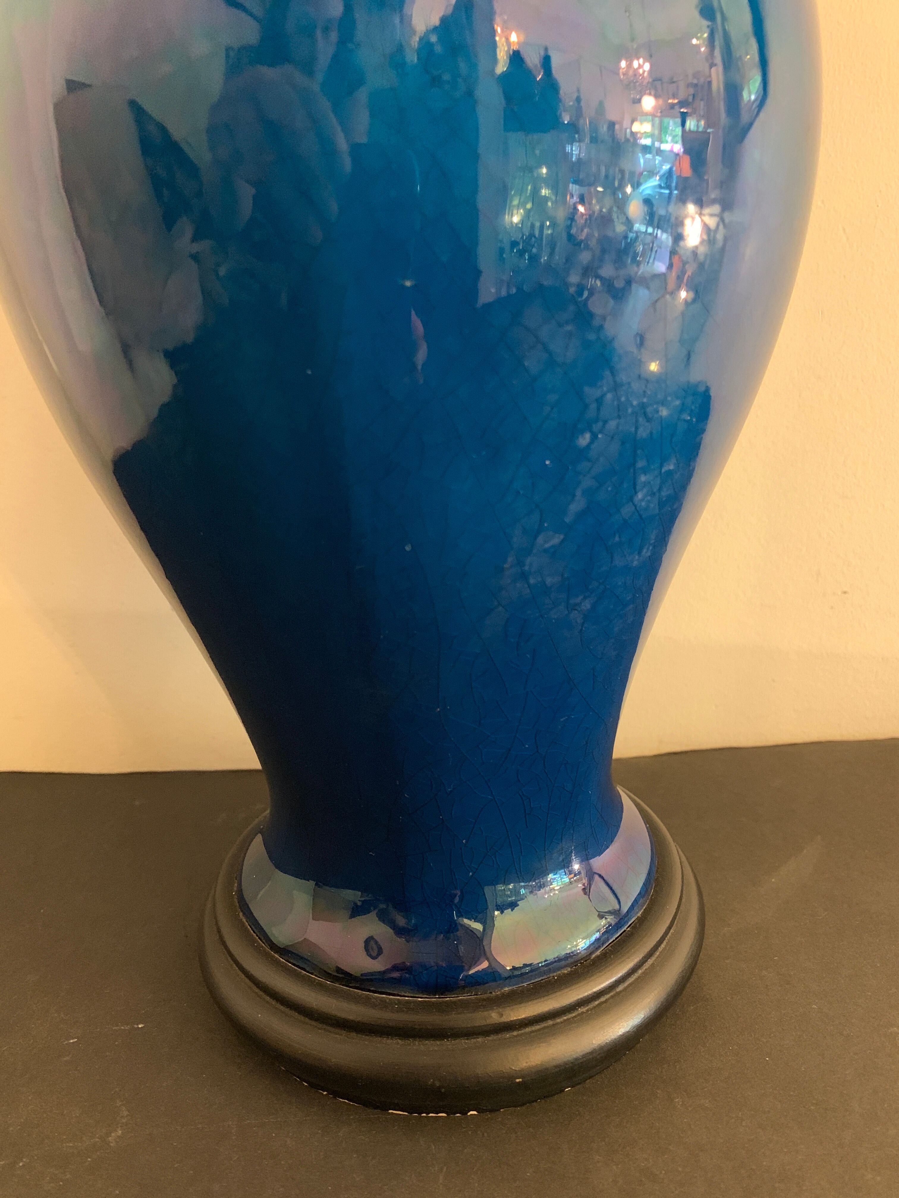 Cracked ceramic lamp base, 1970