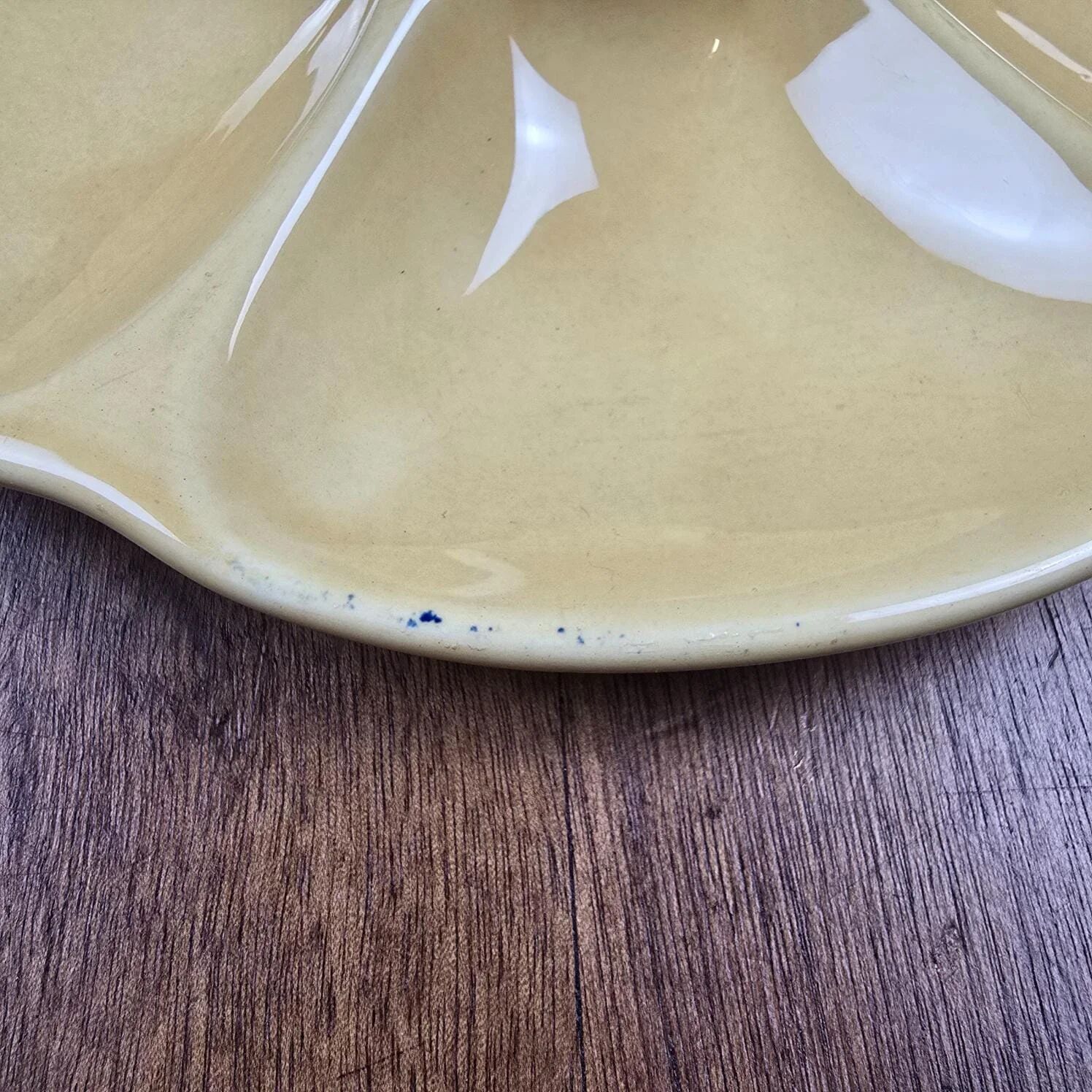 Gien ochre yellow oyster plate – Seafood & wall decor