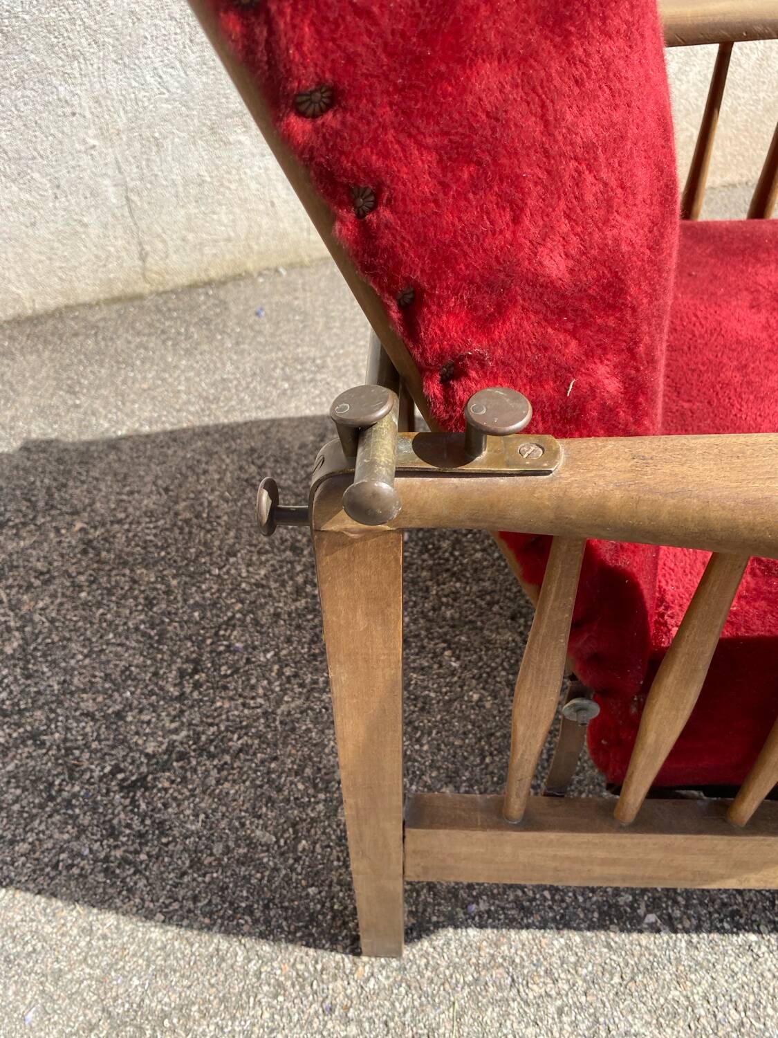 Morris velvet armchair