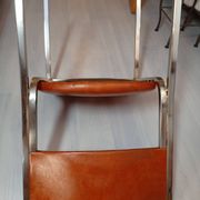 Chaise simili cuir rétro
