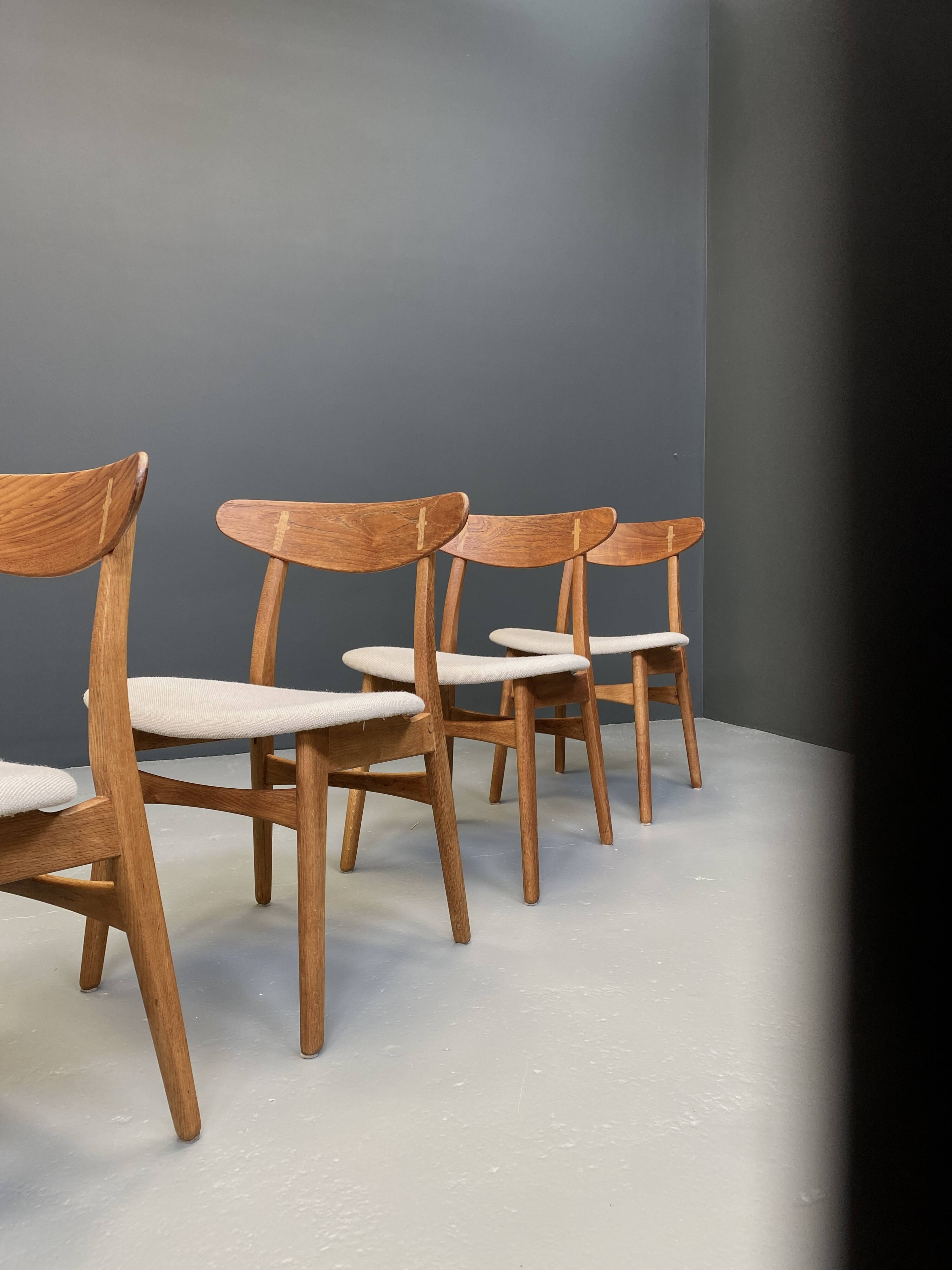 Chaises de salle à manger CH30 de Hans J. Wegner pour CARL HANSEN & SON