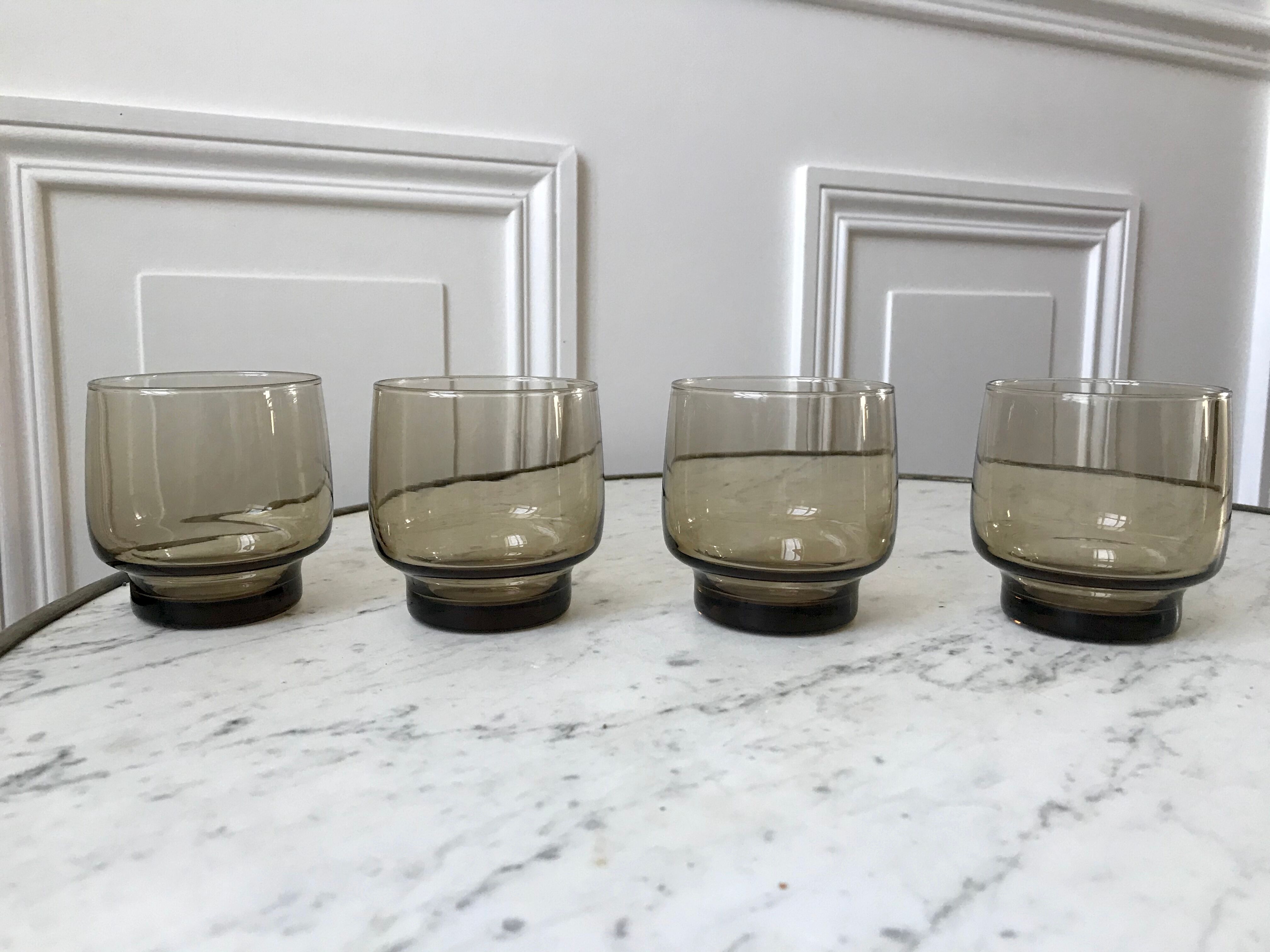 Set of 4 glasses in smoked glass 70s