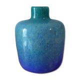 Vase en verre bleu