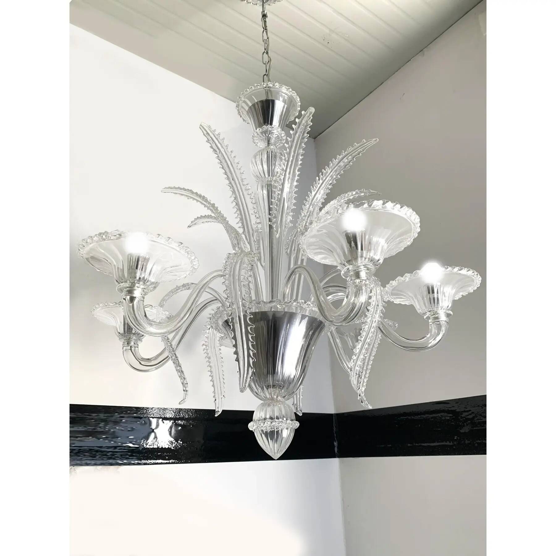 Transparent Murano-Style Venetian Glass Chandelier Featuring Fern (“Felci”)
