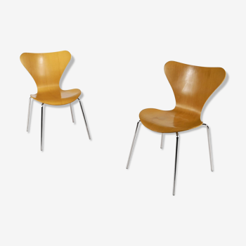 Pair of chairs 3107 "Butterfly" by Arne Jacobsen for Fritz Hansen