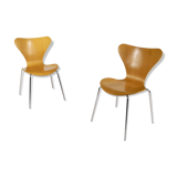 Pair of chairs 3107 "Butterfly" by Arne Jacobsen for Fritz Hansen