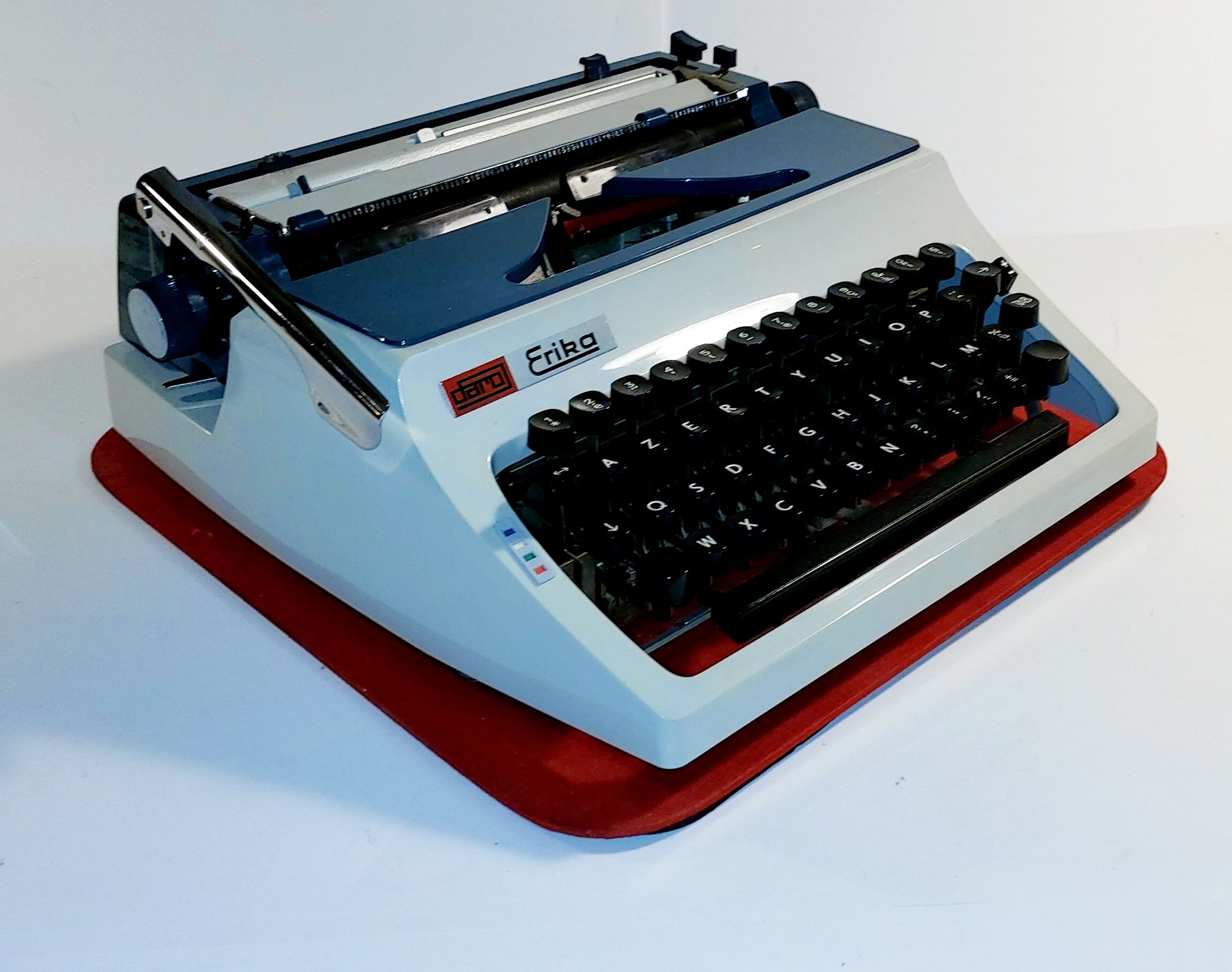Typewriter Daro Erika