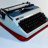 Typewriter Daro Erika