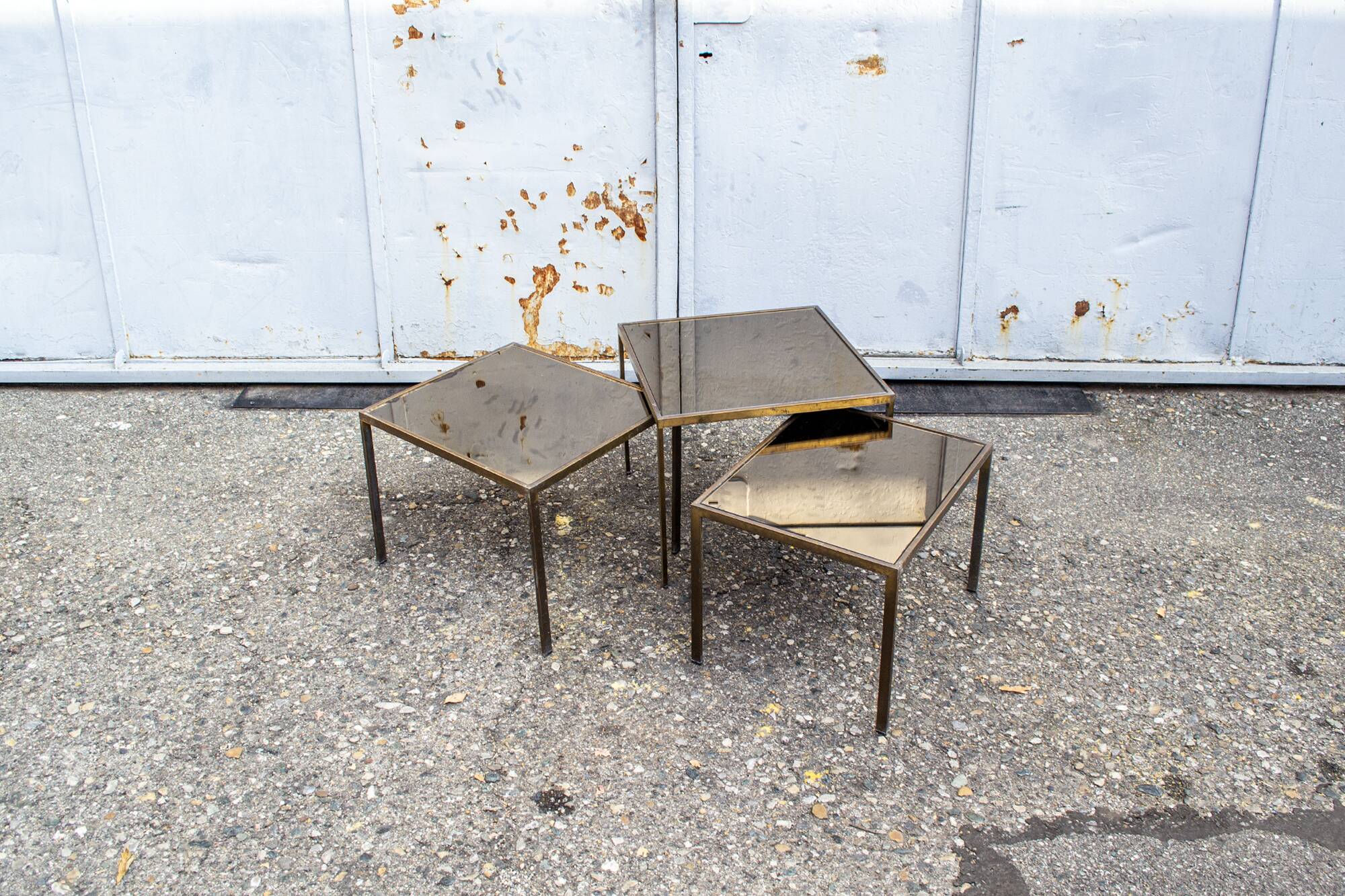 Three small tables in brass and mirrored glass vintage 1960s Italy