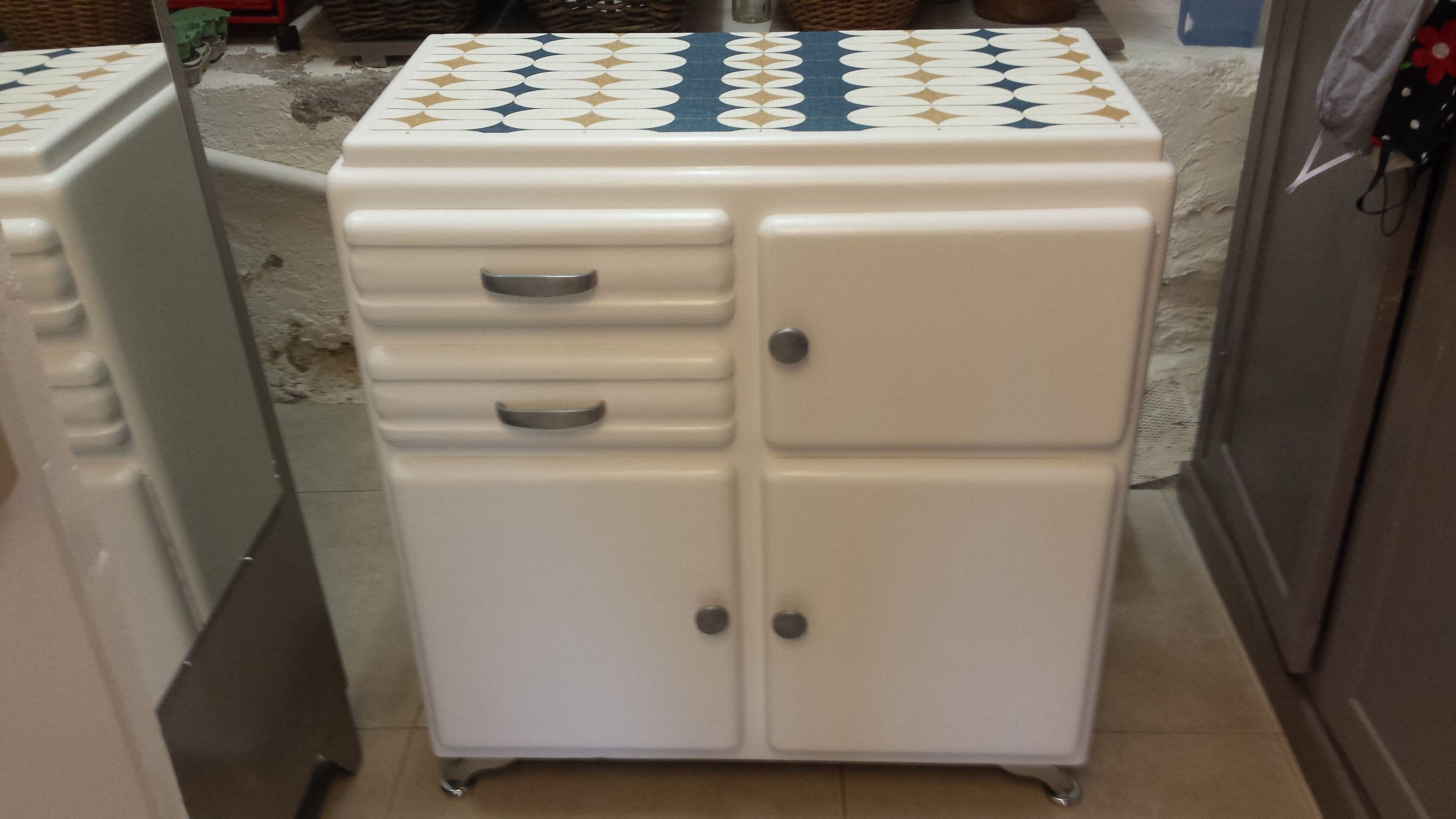 Buffet Mado, black handles