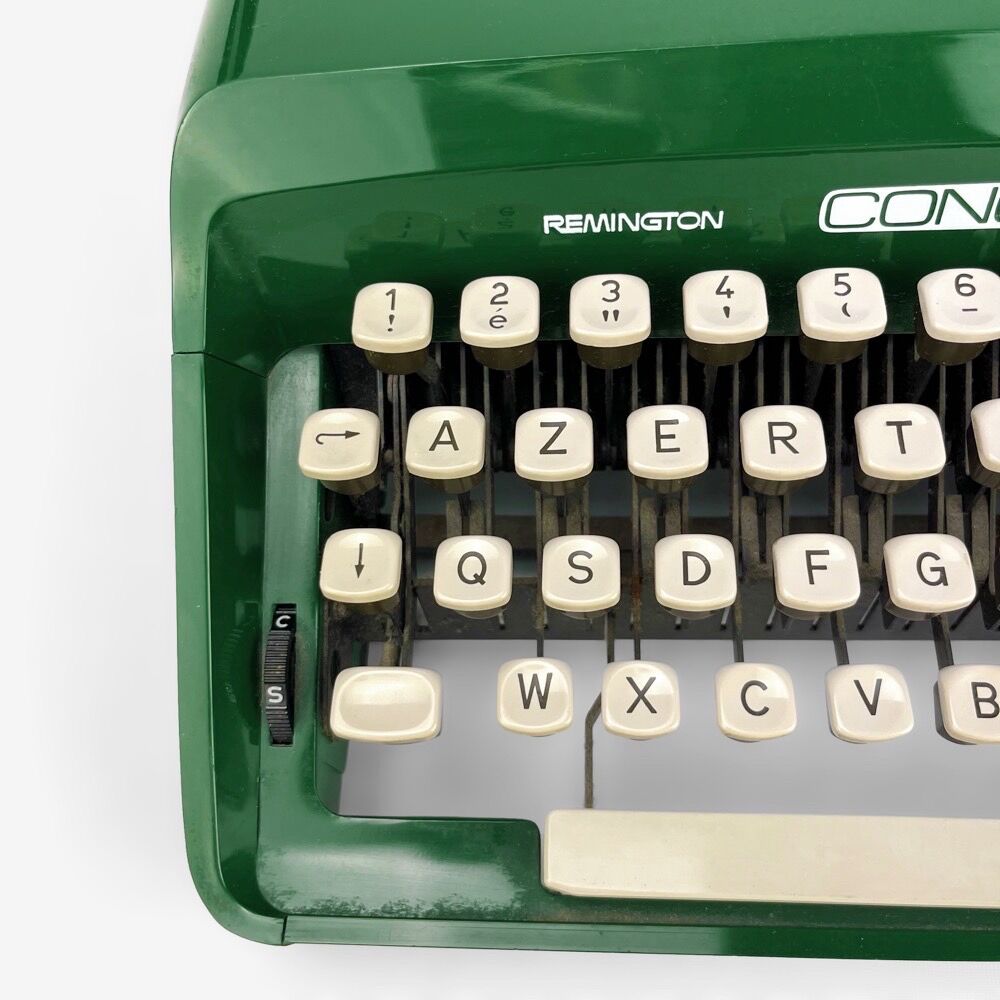 Remington Concord English Green Typewriter