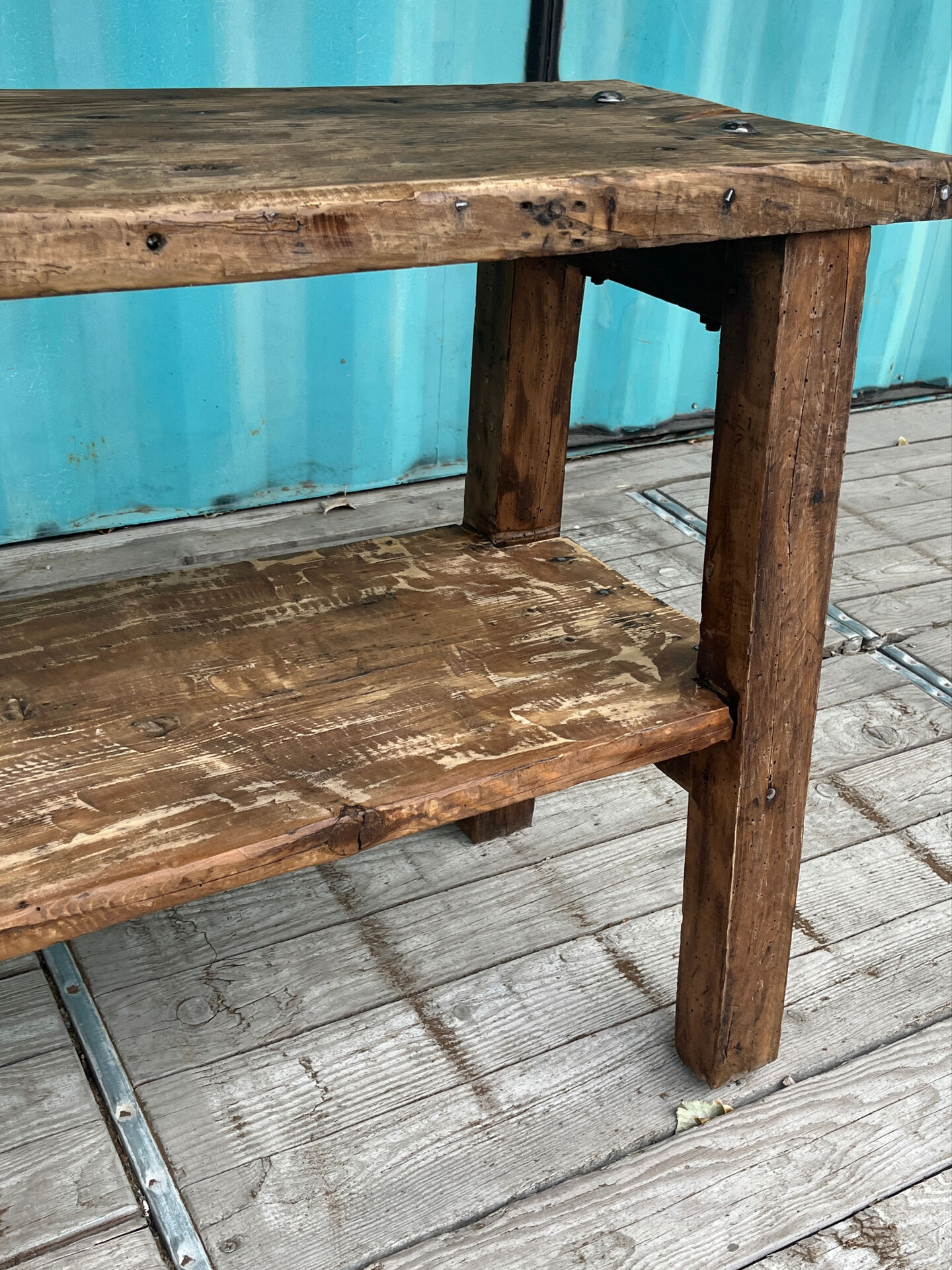 Old established /console