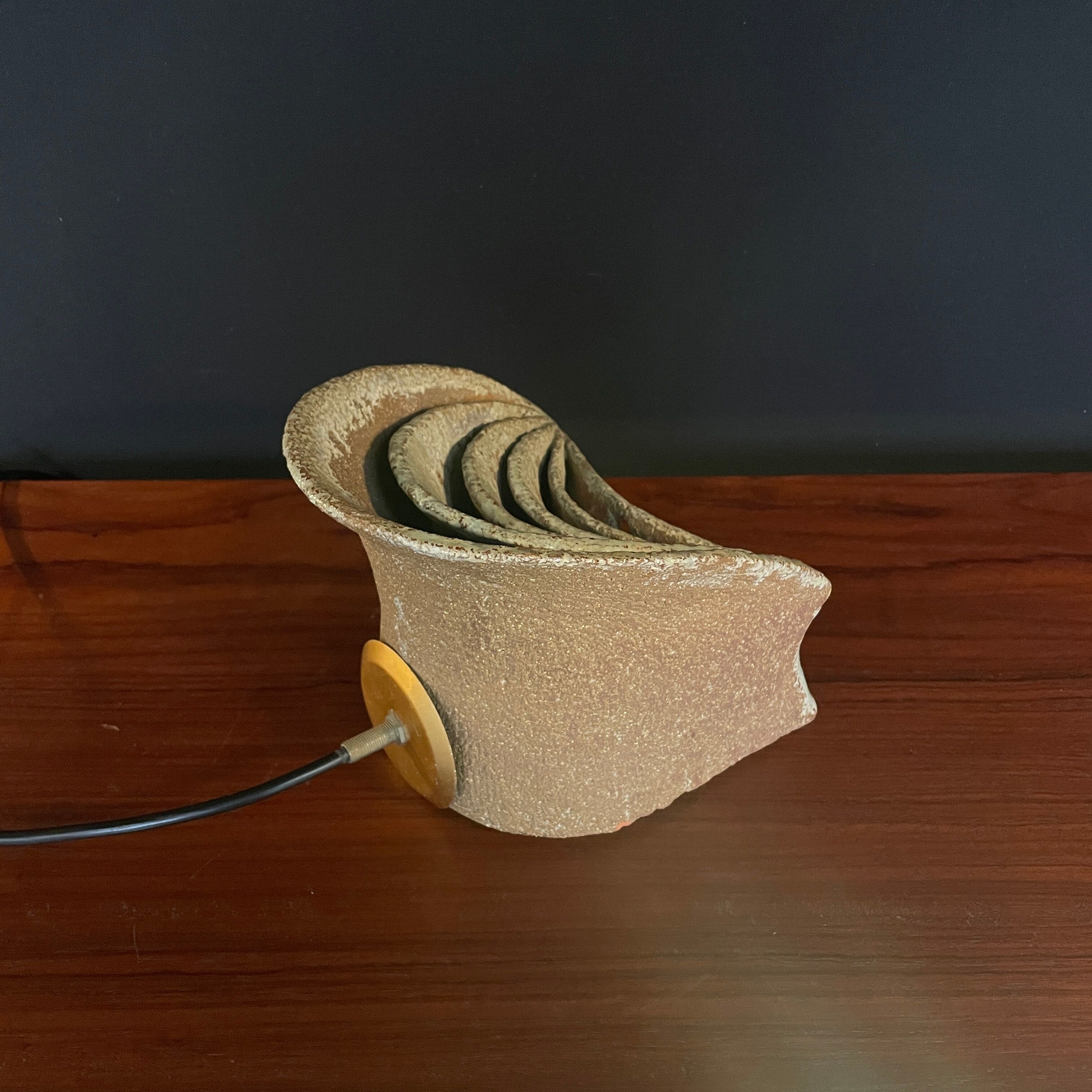 Decorative ceramic lamp