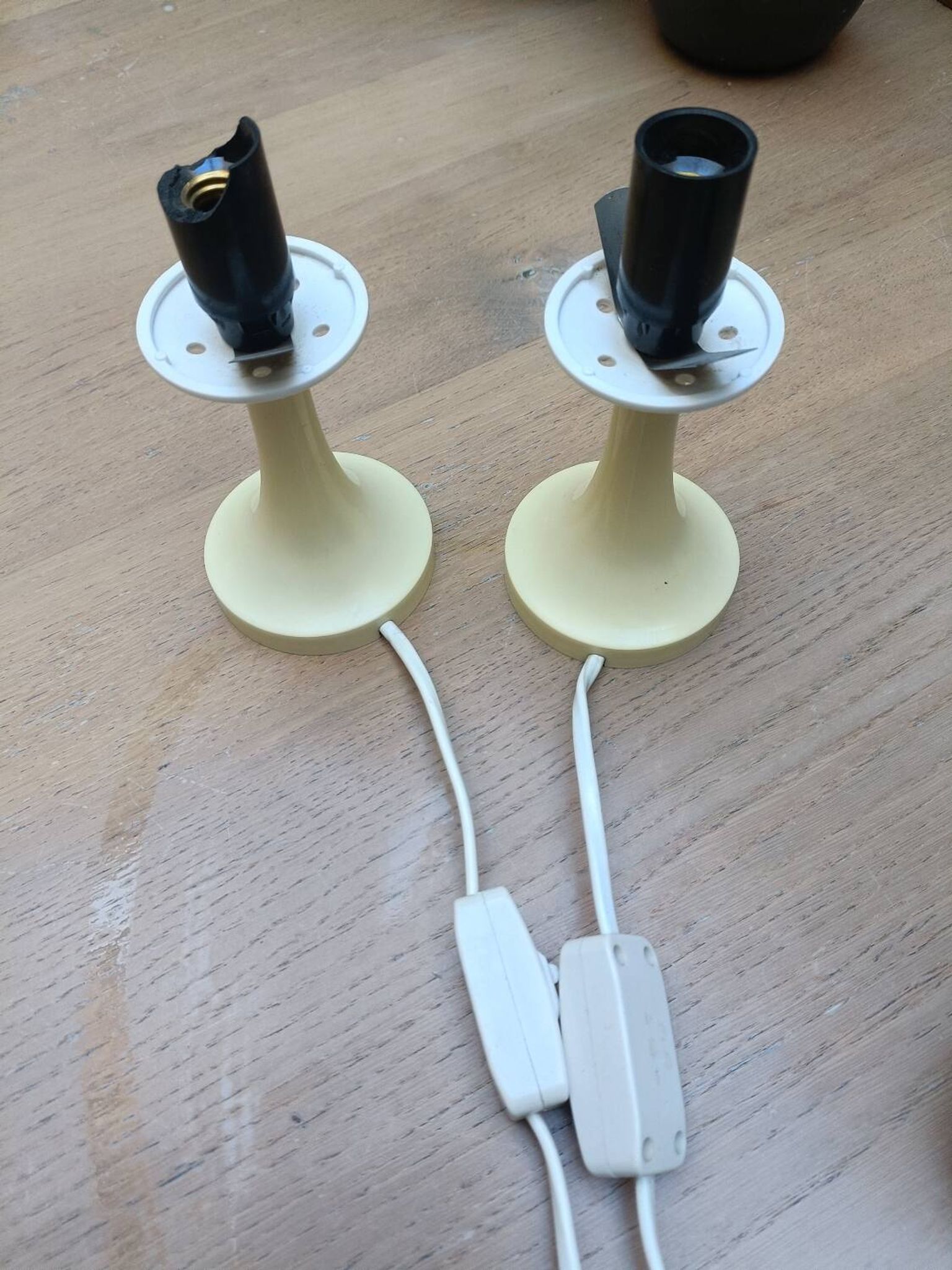 Paire de lampe ARO modèle 468