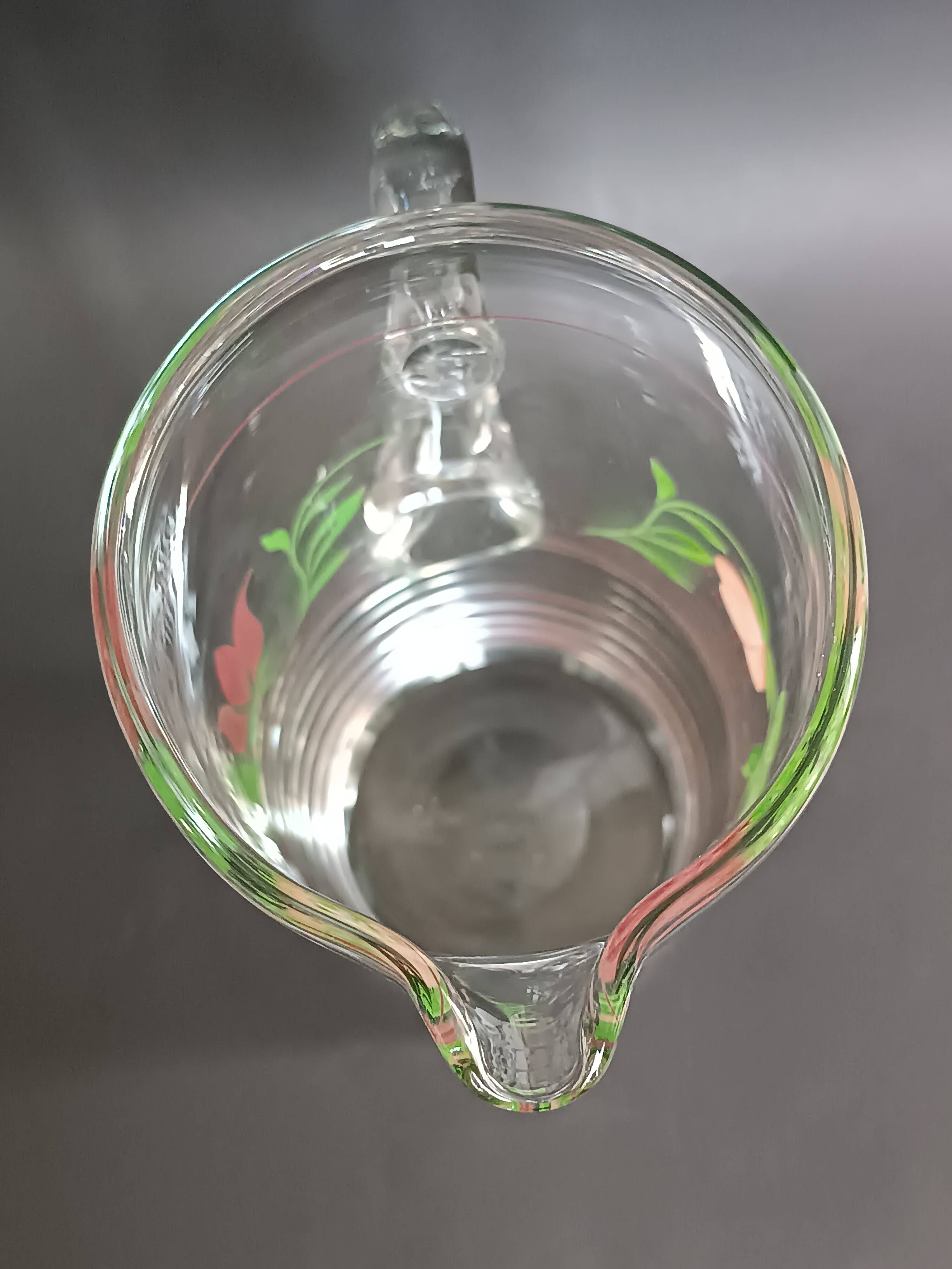 Carafe and four glasses in painted crystal, Hartzviller crystal factory, 1970