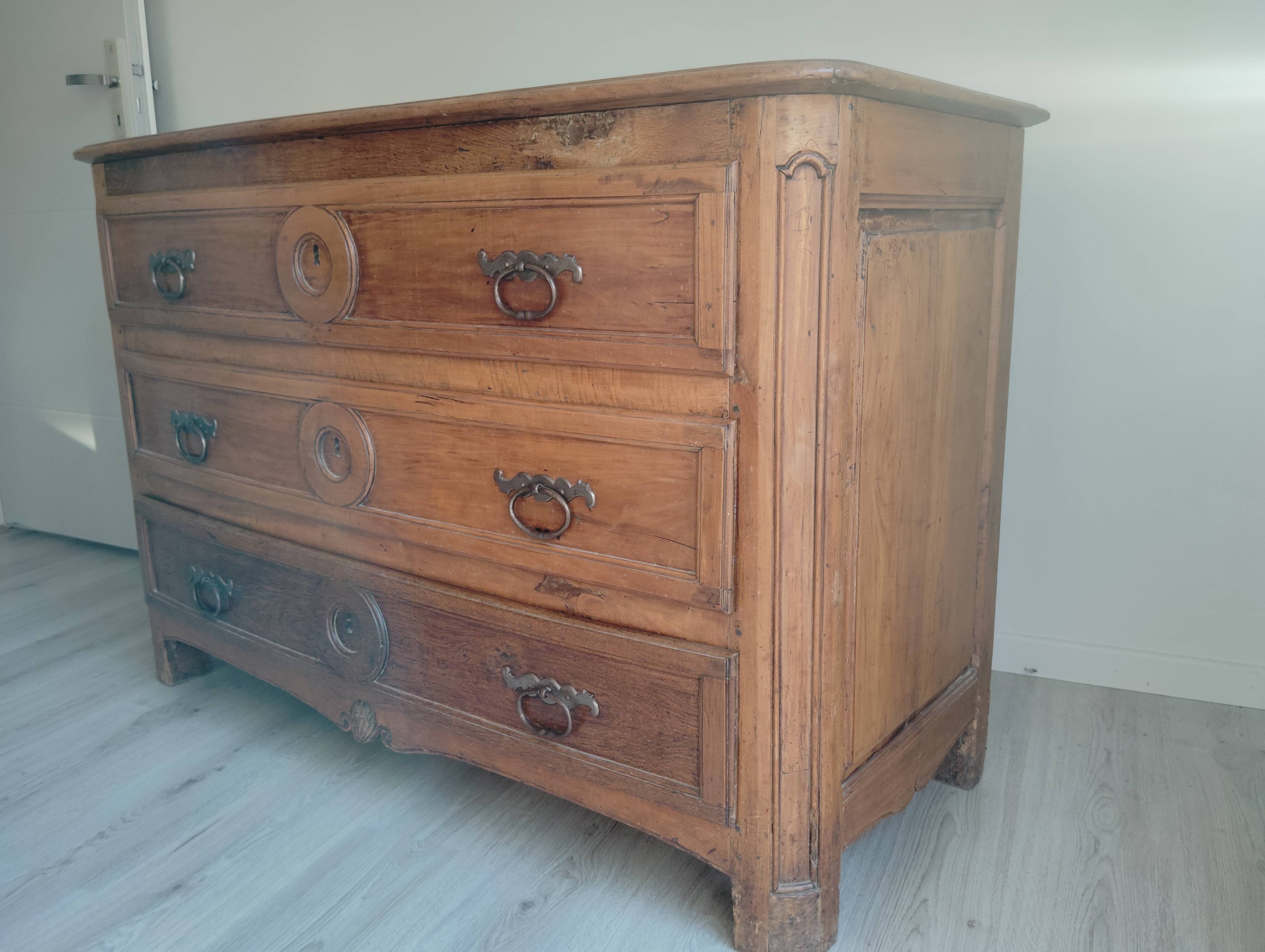 Commode XVIII façade half-moon
