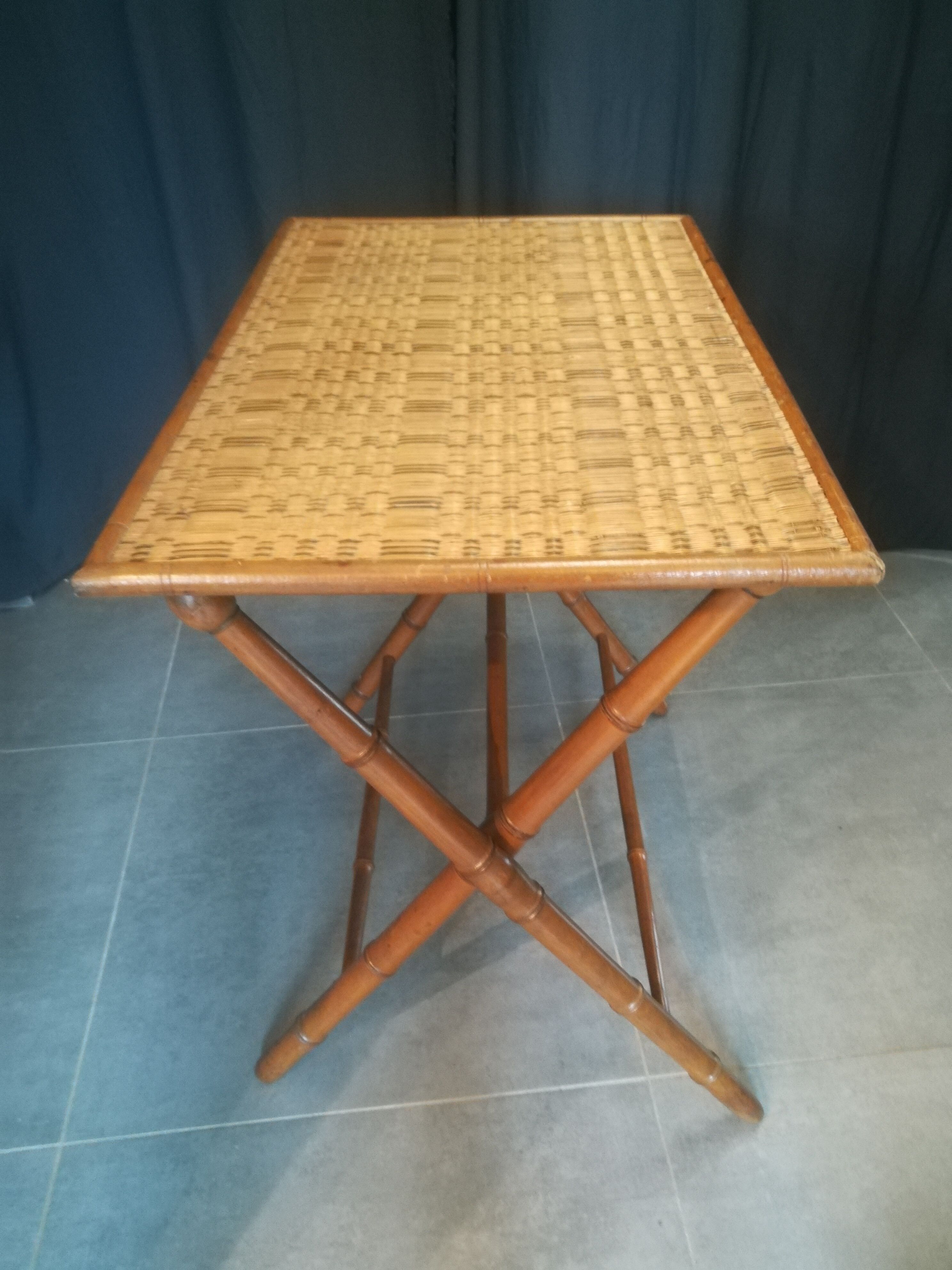 Salon de jardin imitation bambou