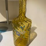 2 bouteilles en verre tourné peint et émaillé Napoleon III 3