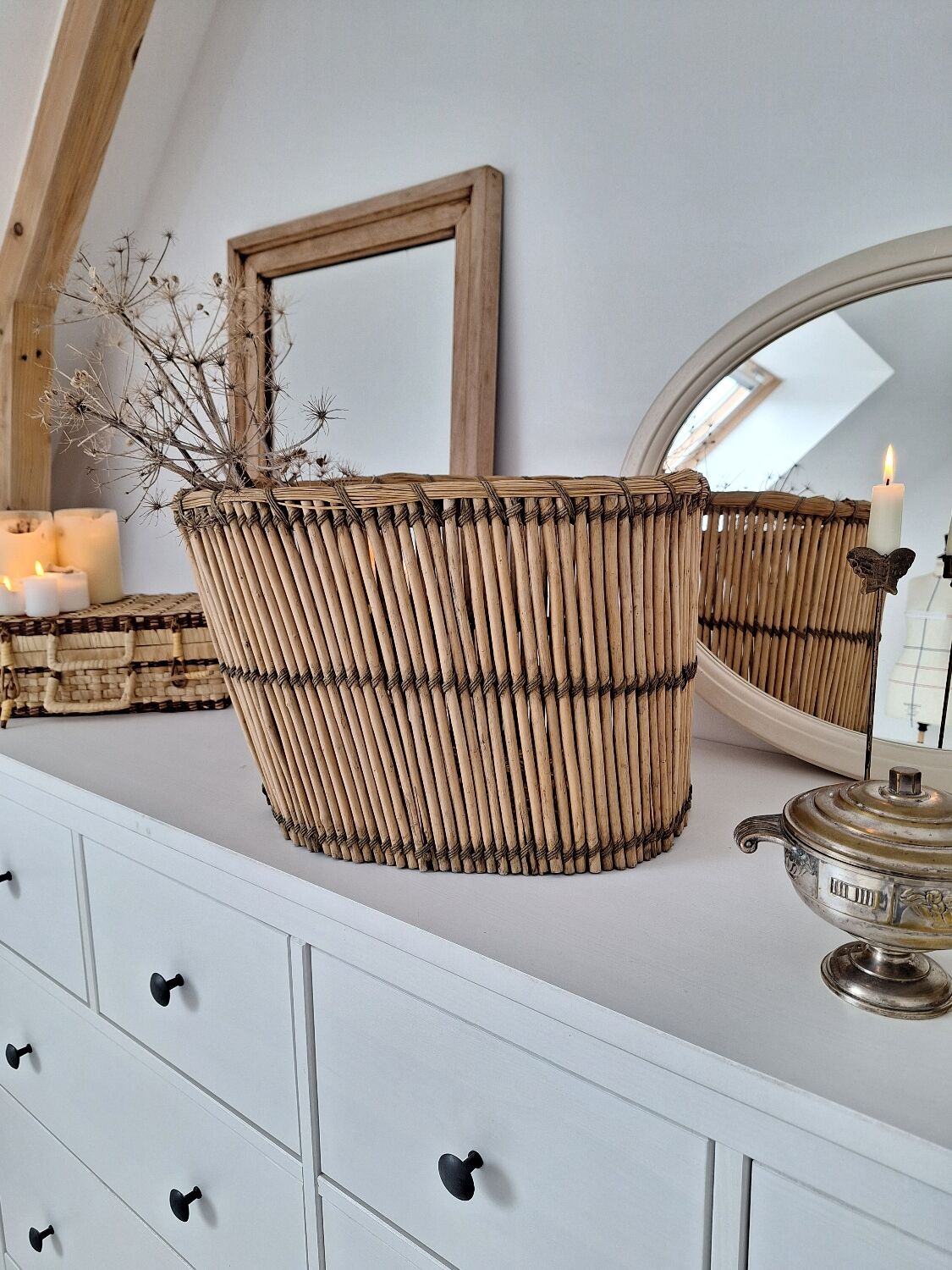 Rattan basket / basket