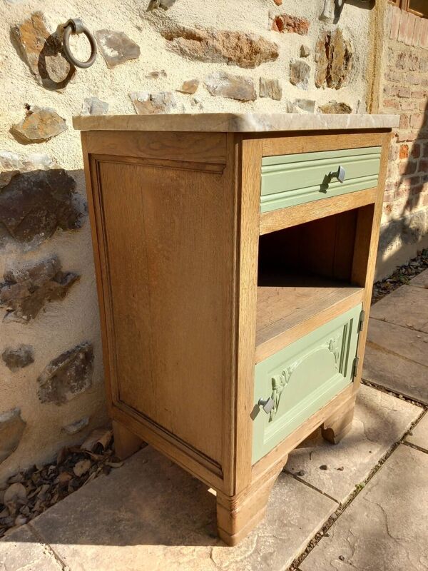 Petit meuble / chevet ancien restauré