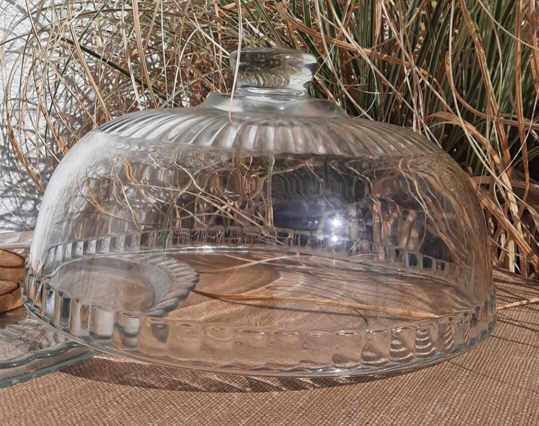Glass bell