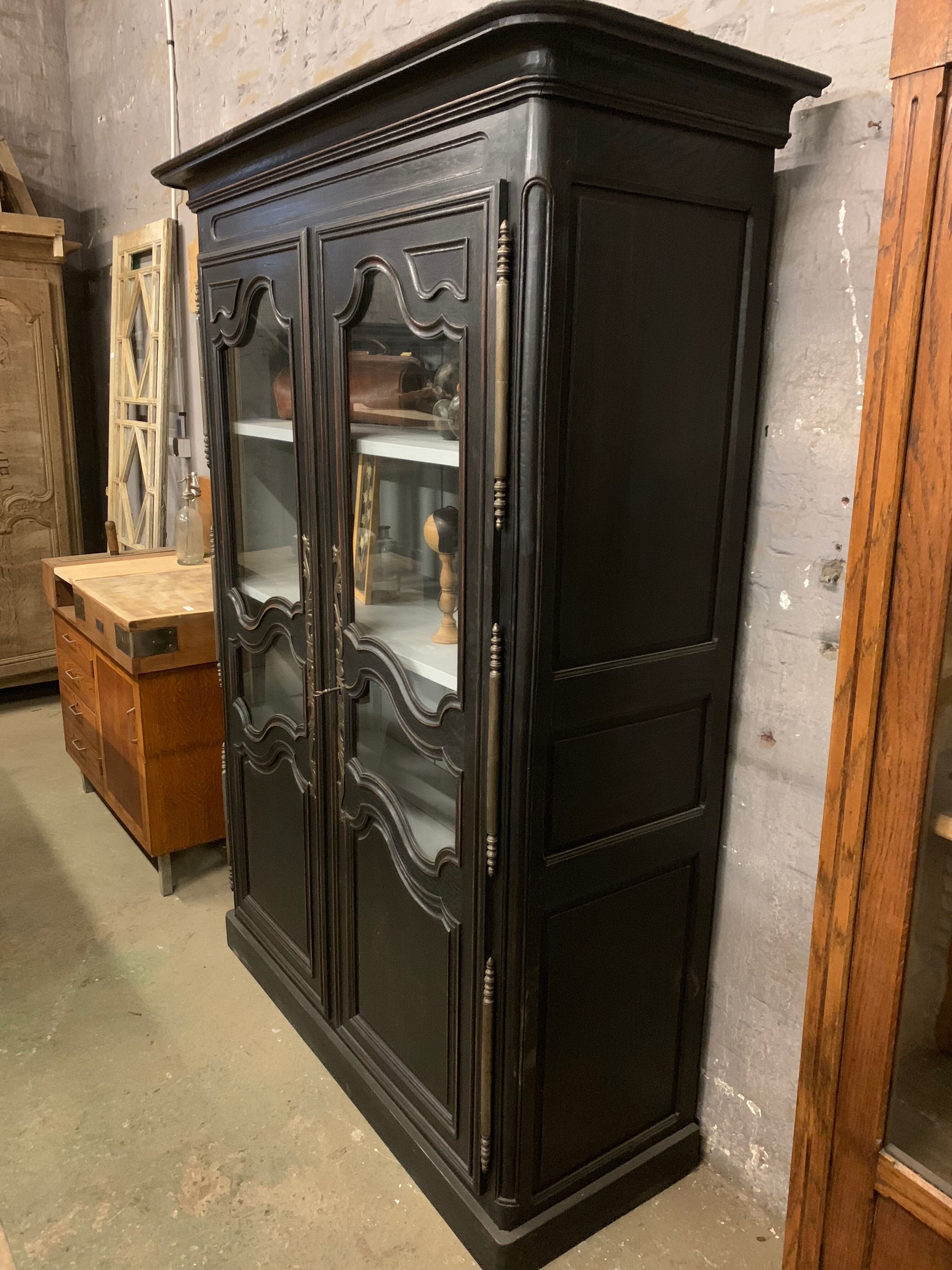 Old library in oak 19th