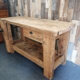 Carpenter's workbench