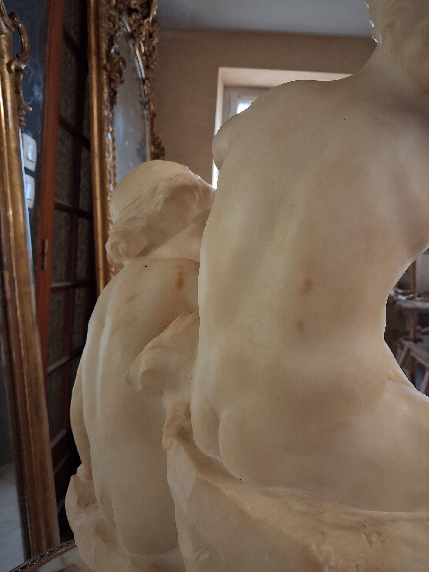Alabaster sculpture by Pugi.Guglielmo