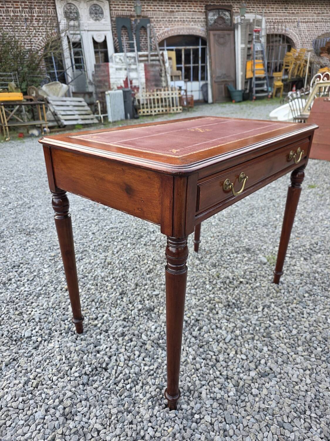 Bureau Style Louis Philippe en acajou du XXe