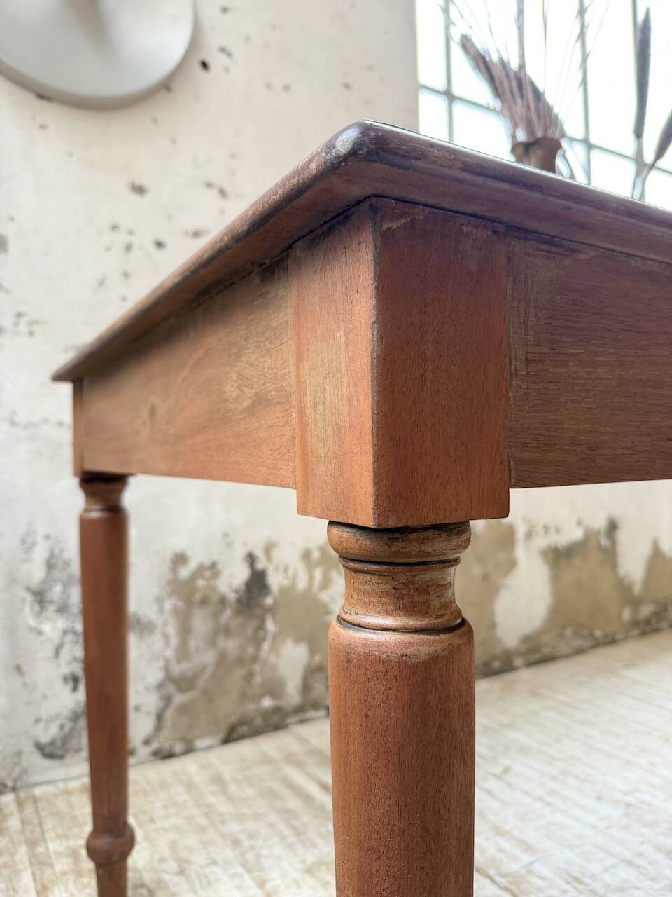 Turned leg cherry table 160cm